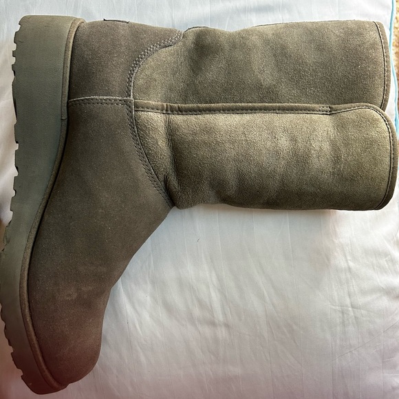 UGG Boots. Narrowed toe, 1.5 inch heel, grey and less ugly than most UGGs! - Picture 5 of 8